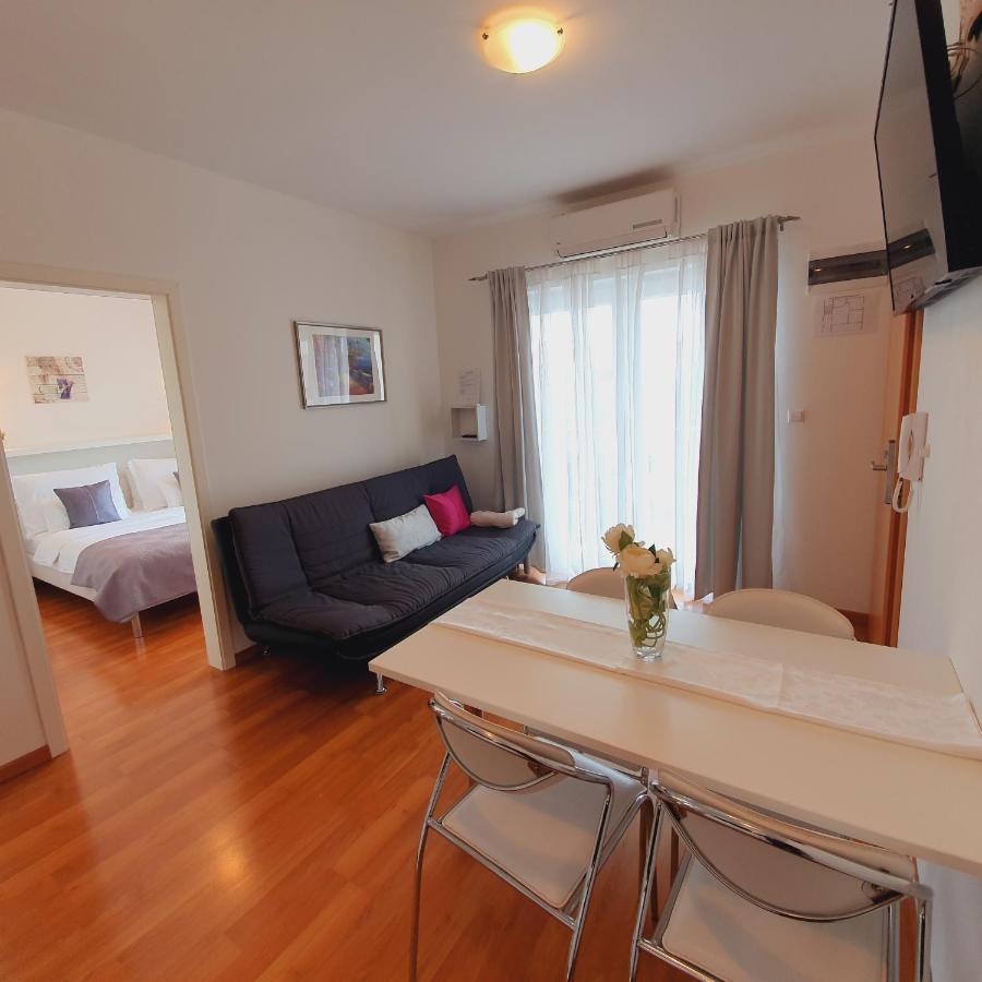מורטר Apartments Marti מראה חיצוני תמונה