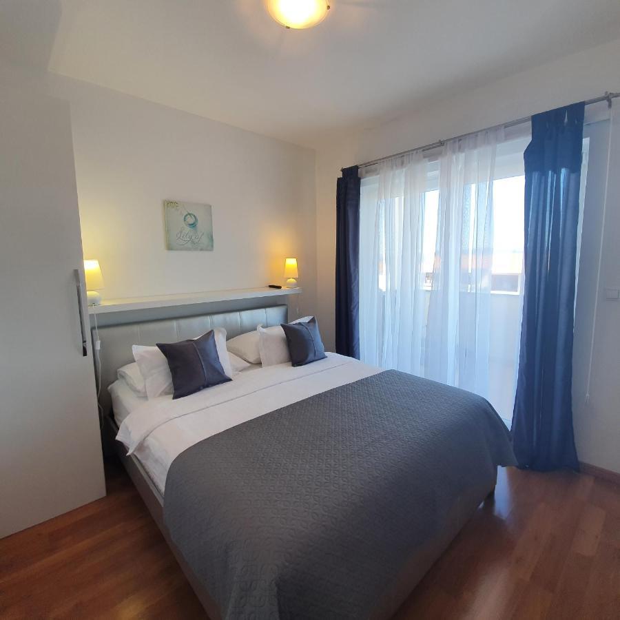 מורטר Apartments Marti מראה חיצוני תמונה