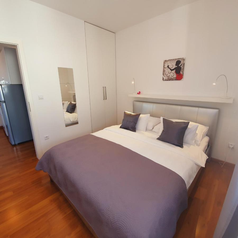 מורטר Apartments Marti מראה חיצוני תמונה