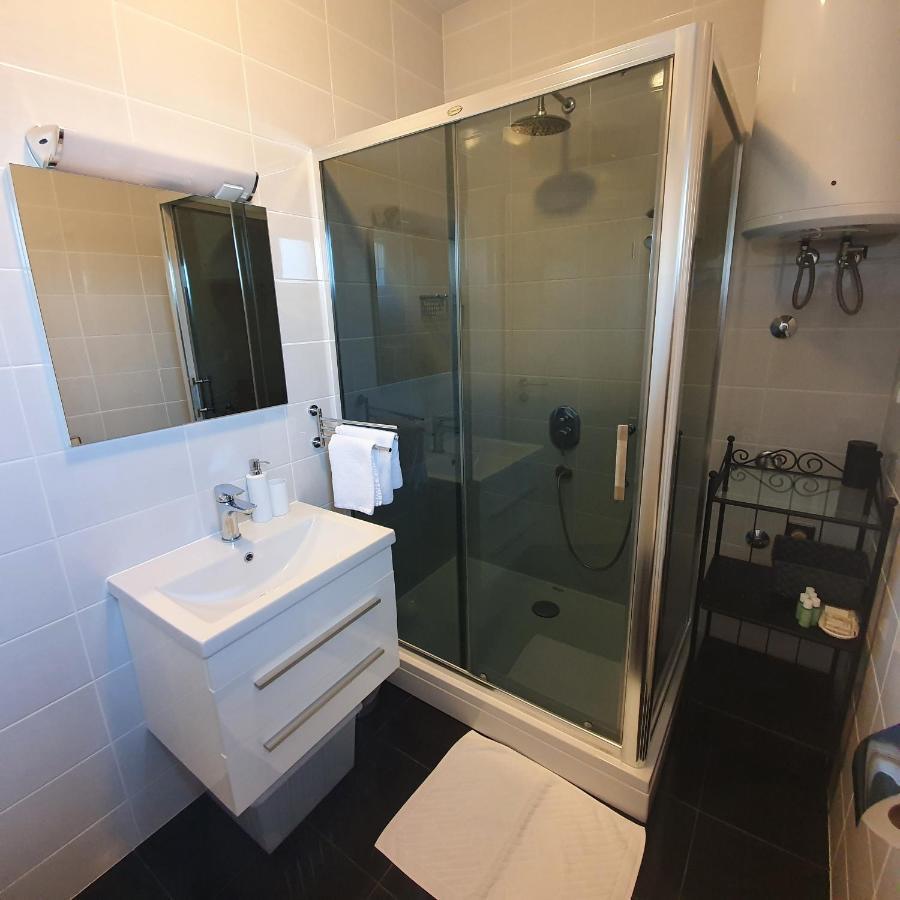 מורטר Apartments Marti מראה חיצוני תמונה