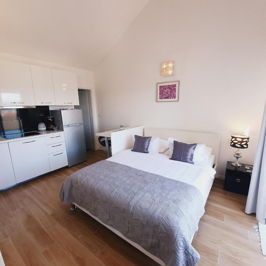 מורטר Apartments Marti מראה חיצוני תמונה