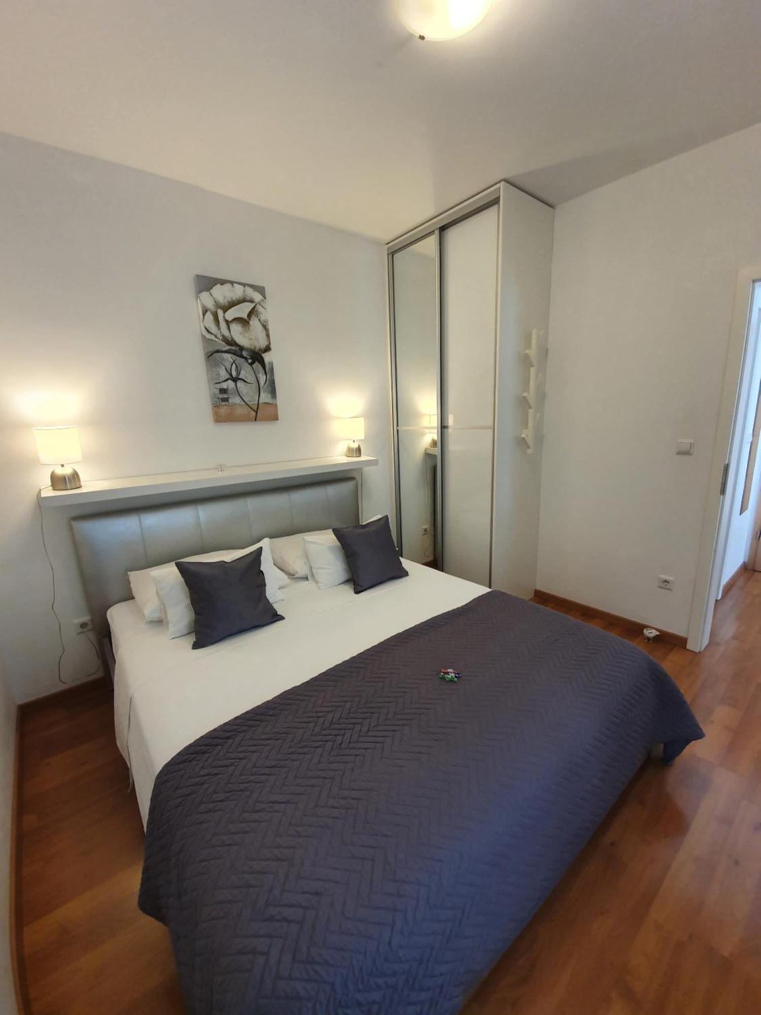 מורטר Apartments Marti מראה חיצוני תמונה