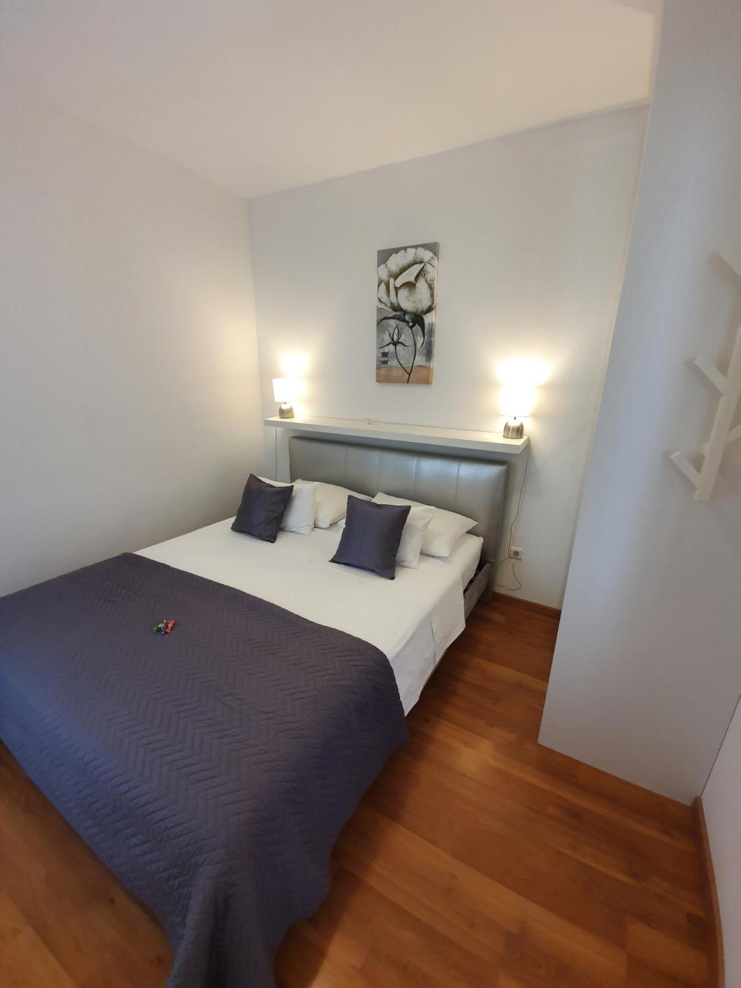 מורטר Apartments Marti מראה חיצוני תמונה