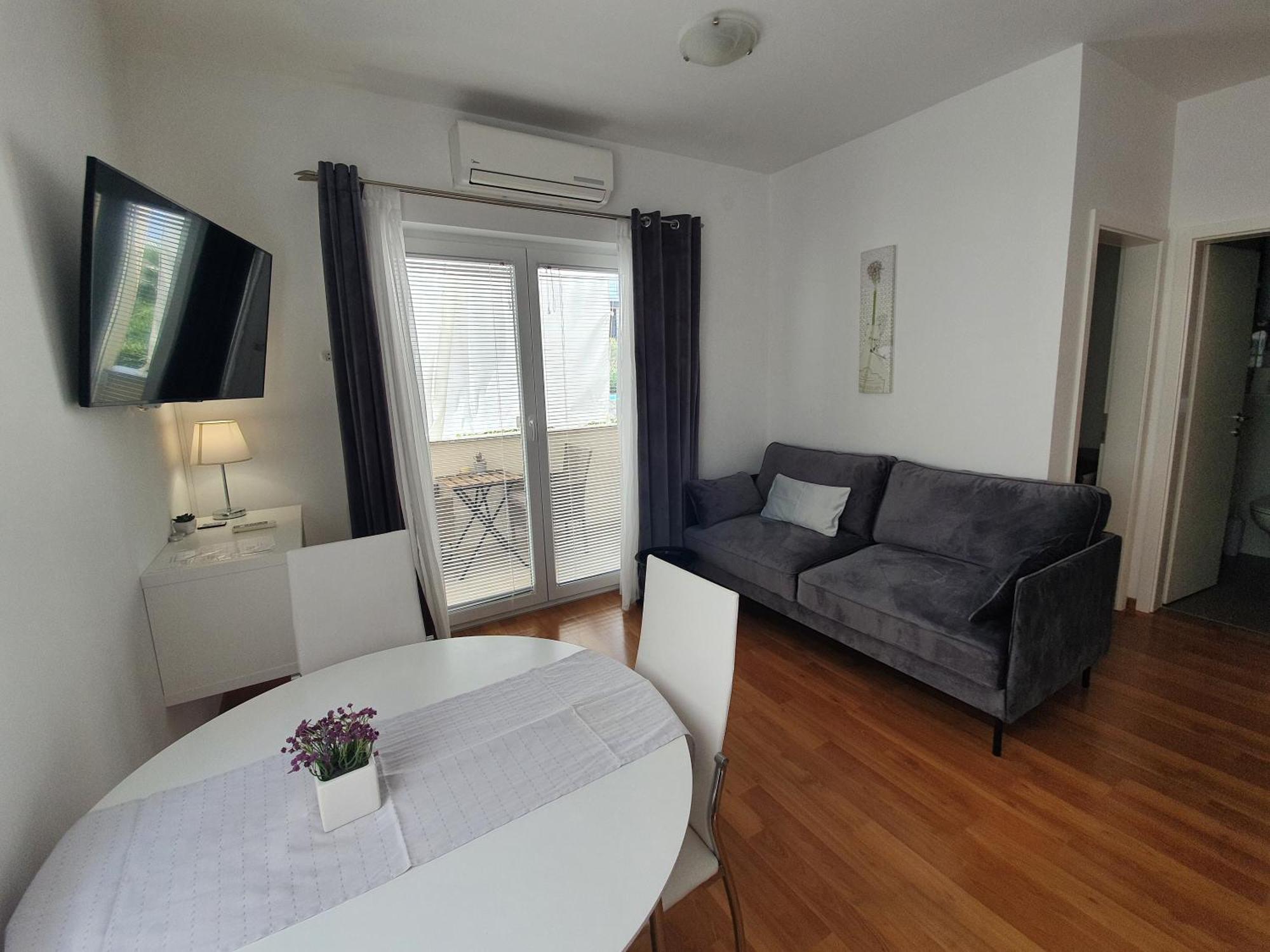 מורטר Apartments Marti מראה חיצוני תמונה