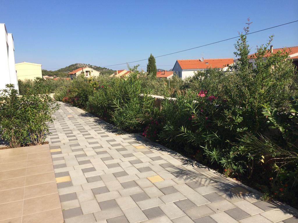 מורטר Apartments Marti מראה חיצוני תמונה