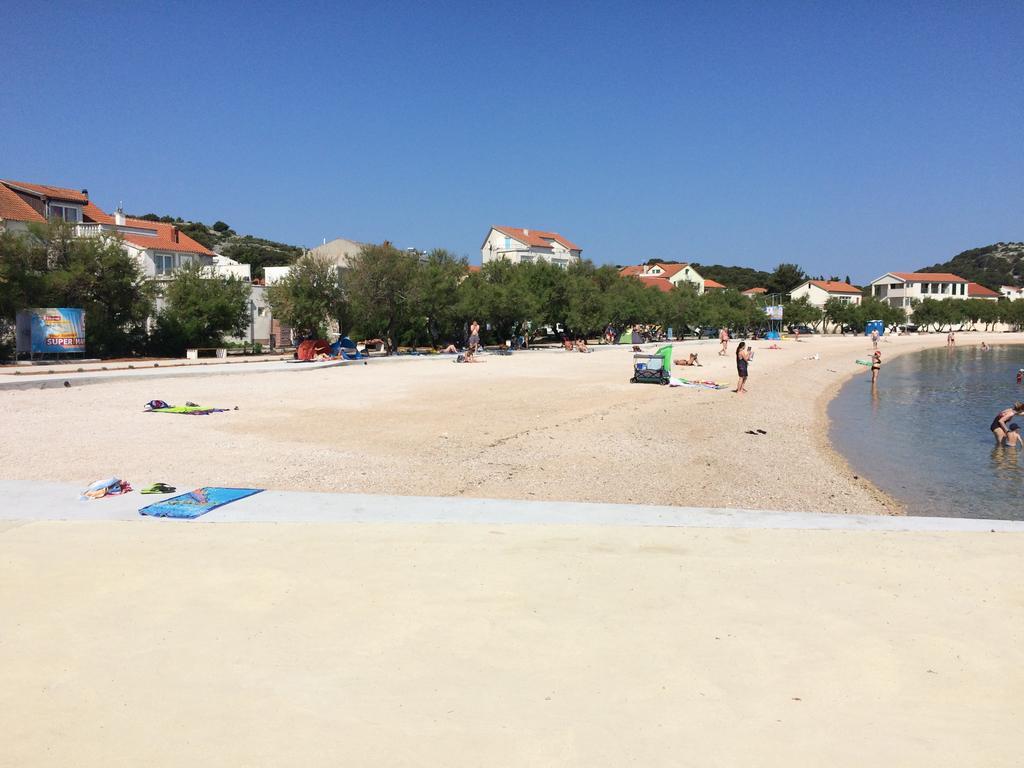 מורטר Apartments Marti מראה חיצוני תמונה