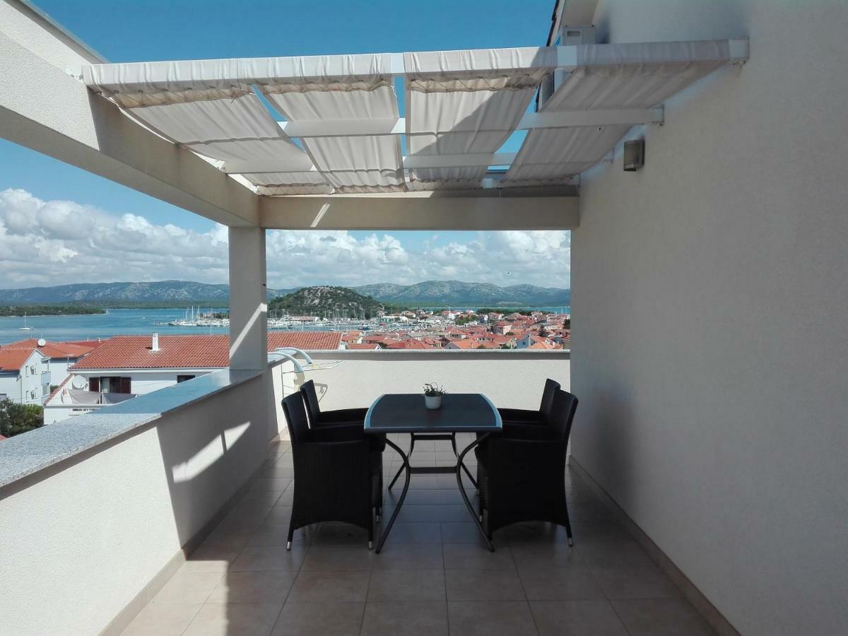 מורטר Apartments Marti מראה חיצוני תמונה