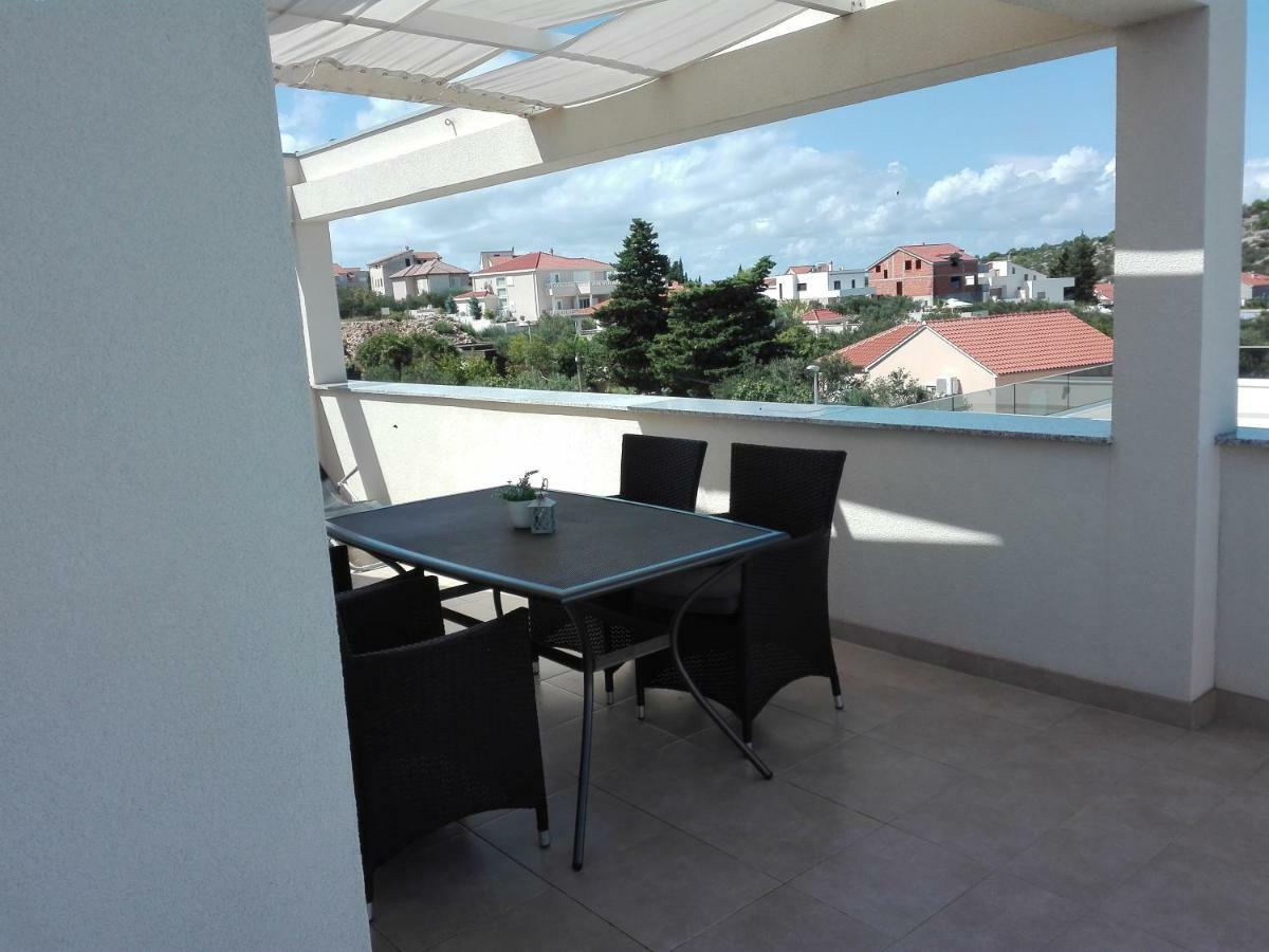 מורטר Apartments Marti מראה חיצוני תמונה